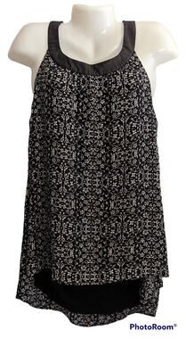 Torrid Plus Size Black White Floral Print Hi-Lo Tank Top 00 Medium/Large 10